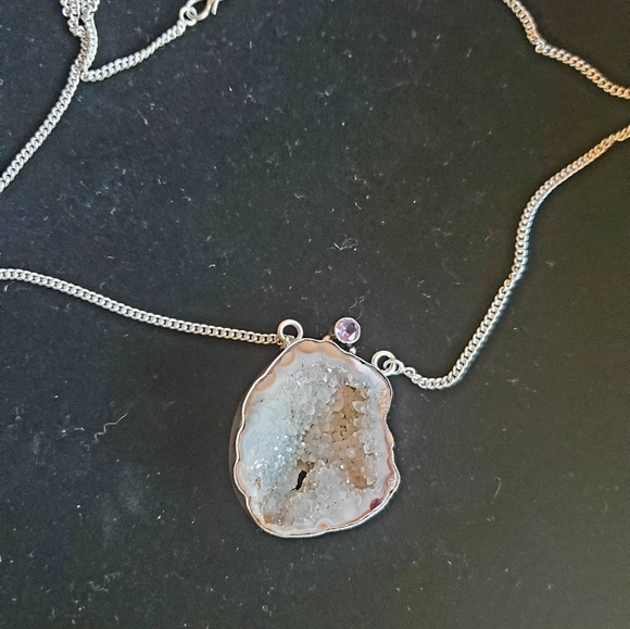 New Agate Geode Druzy and Amethyst Silver Necklace - Picture 14 of 16